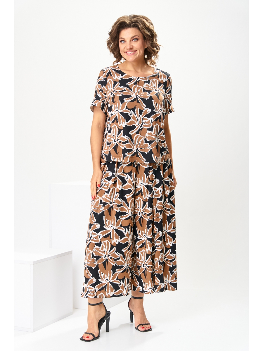 Брючные костюмы 2-2704 коричневые цветы