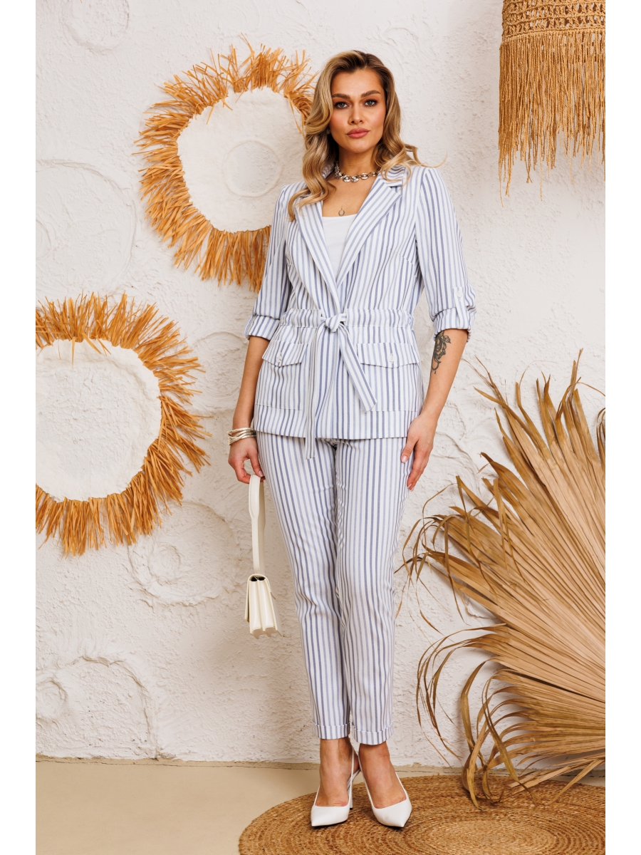 Брючные костюмы 5745 молочный с синей полоской 10678₽