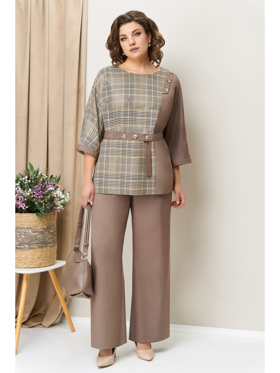 Брючные костюмы 1426 бежевый капучино клетка 8071₽