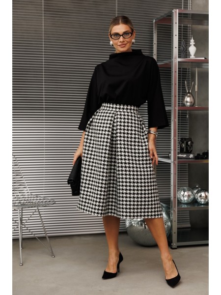 1285 черно-белый