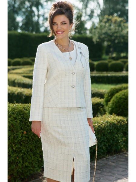 26213 молочный